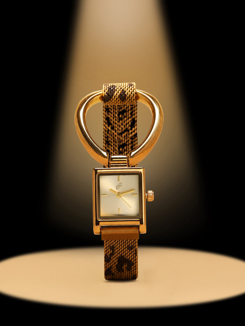 The Emerald Rectangular Bracelet Watch - Gold