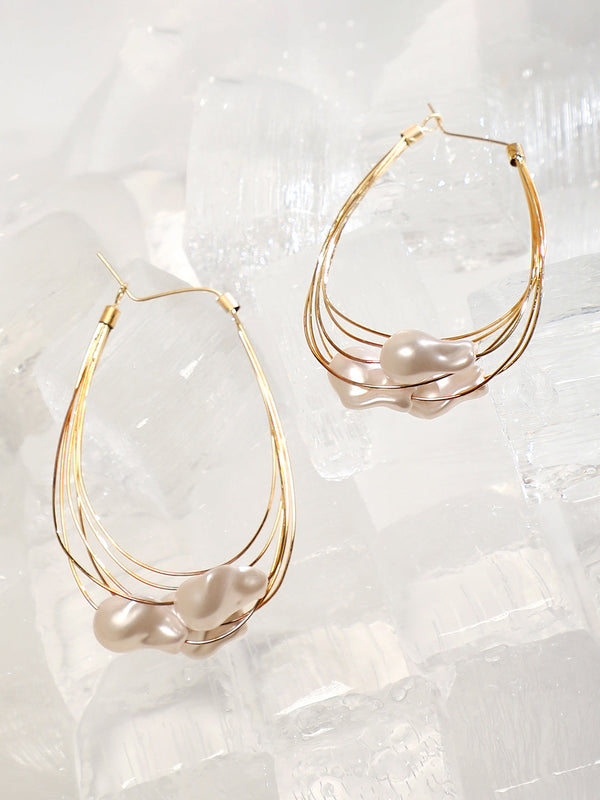 The Abstract-Pearl Maxi Hoop Earrings - Pearl White