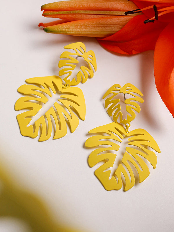 The Engraved-Foliage Drop Earrings - Lemon Yellow