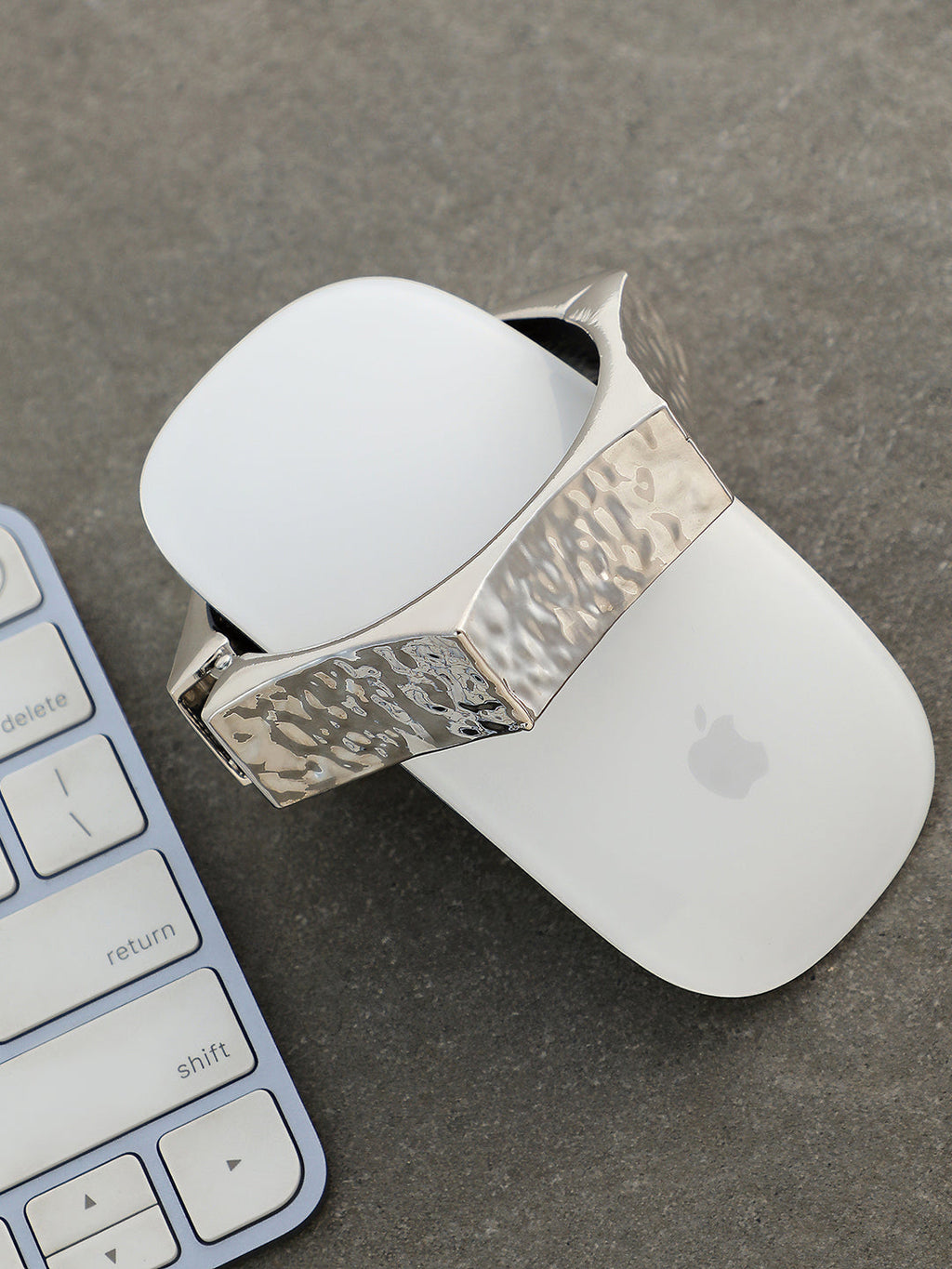 The Dented-Bolt Bangle Bracelet - Metallic Silver