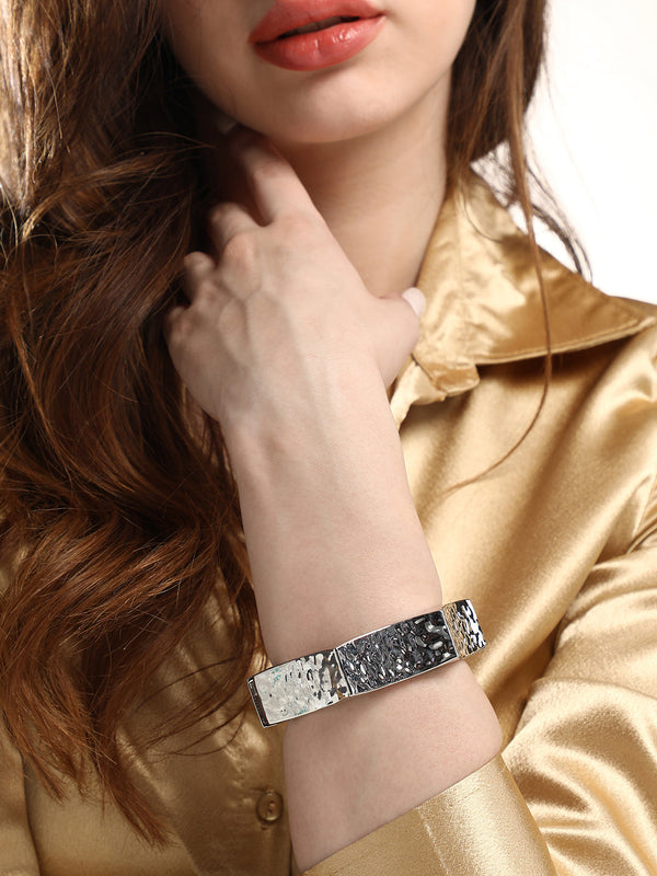 The Dented-Bolt Bangle Bracelet - Metallic Silver