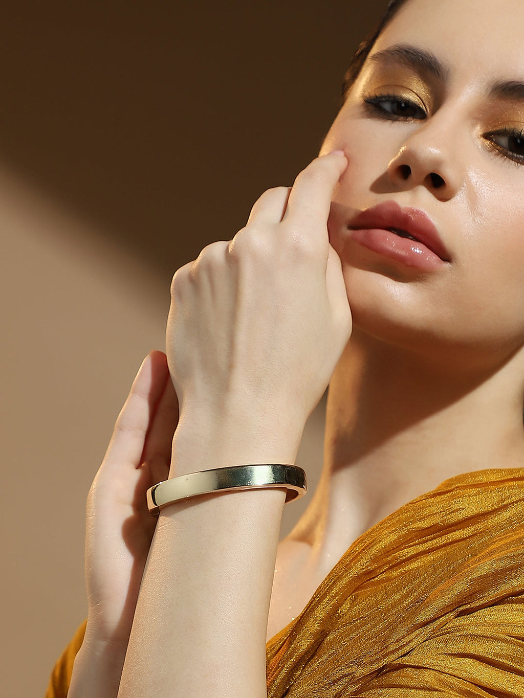 The Everyday Bangle Bracelet - California Gold