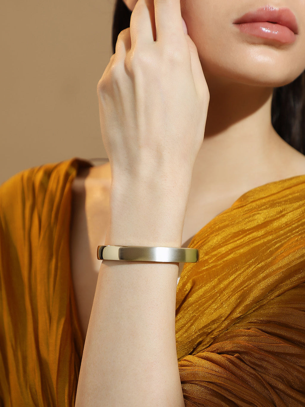 The Everyday Bangle Bracelet - California Gold