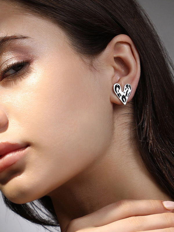 The Dented-Coeur Stud Earrings - Metallic Silver