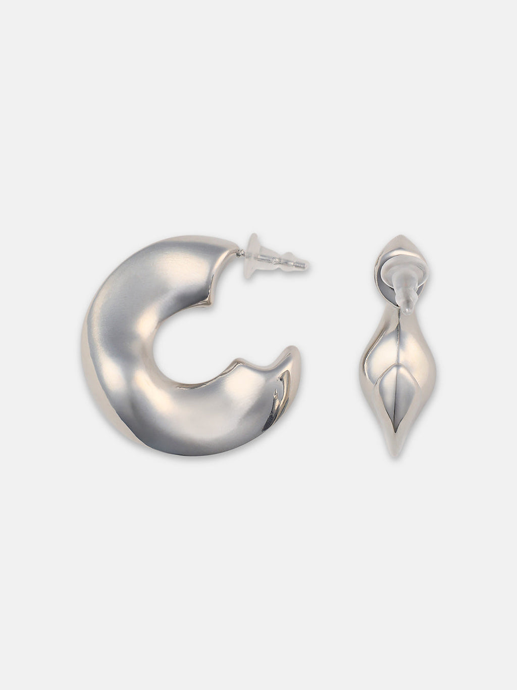The Chunky-Swirl Hoop Earrings - Metallic Silver