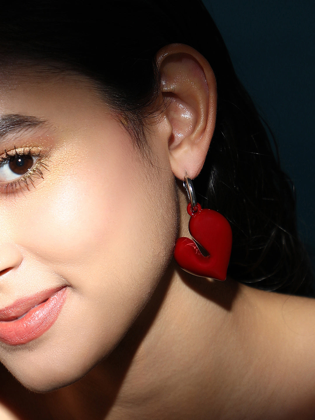 Women's The Fluid-Coeur Hoop Earrings - Carmine Red