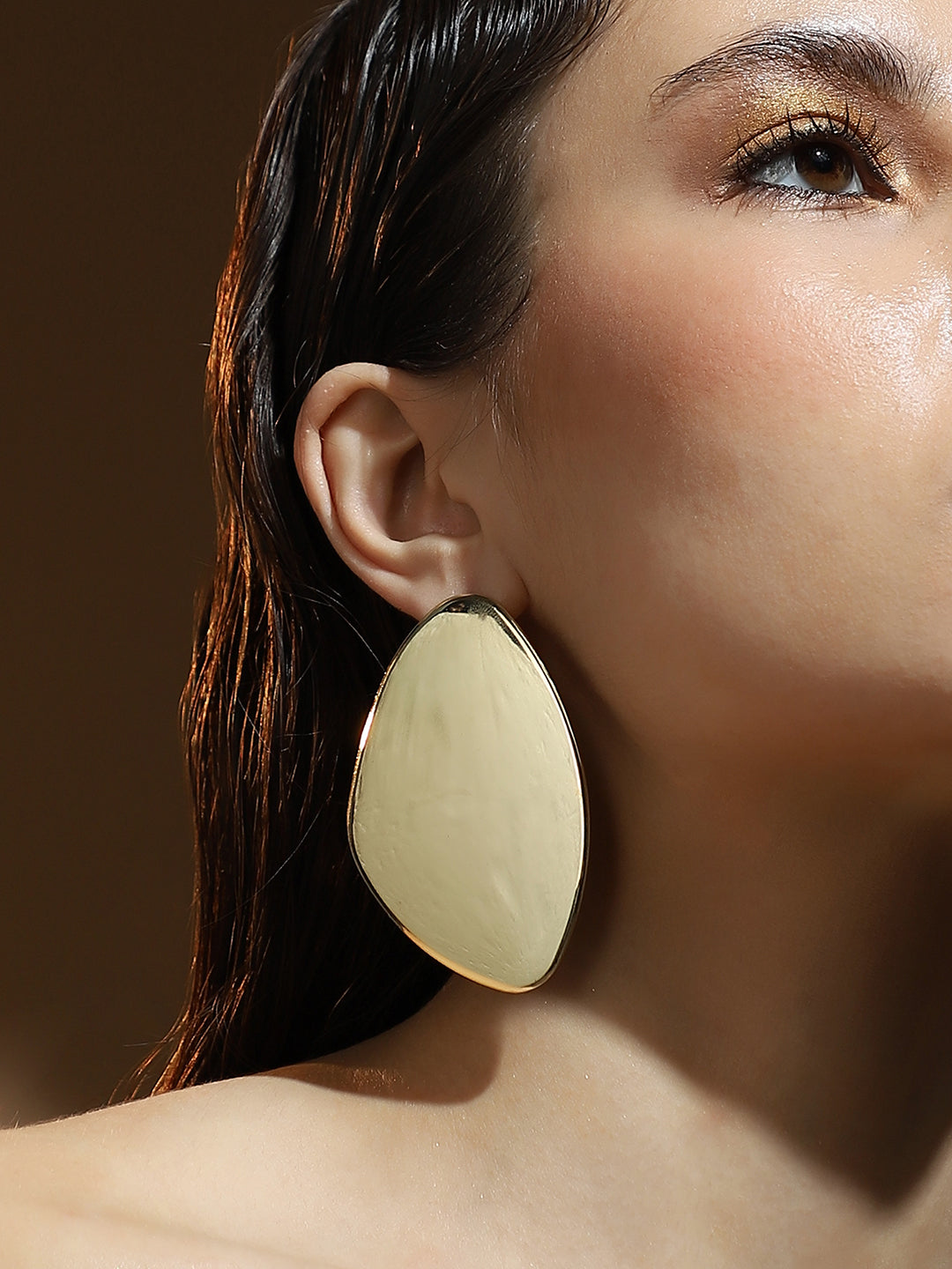 The Abstarct-Plate Statement Earrings - Champayne Gold