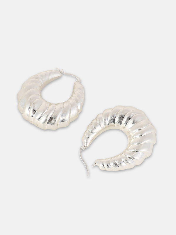 The Chunky-Ripple Hoop Earrings - Metallic Silver