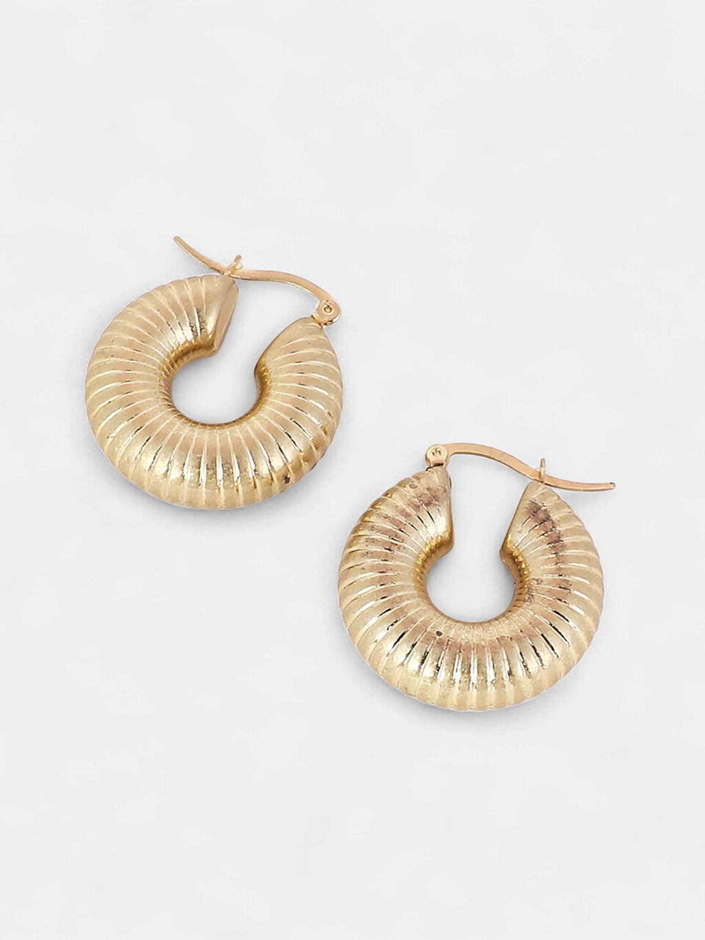 The Snake-Ribbed Hoop Earrings - California Gold