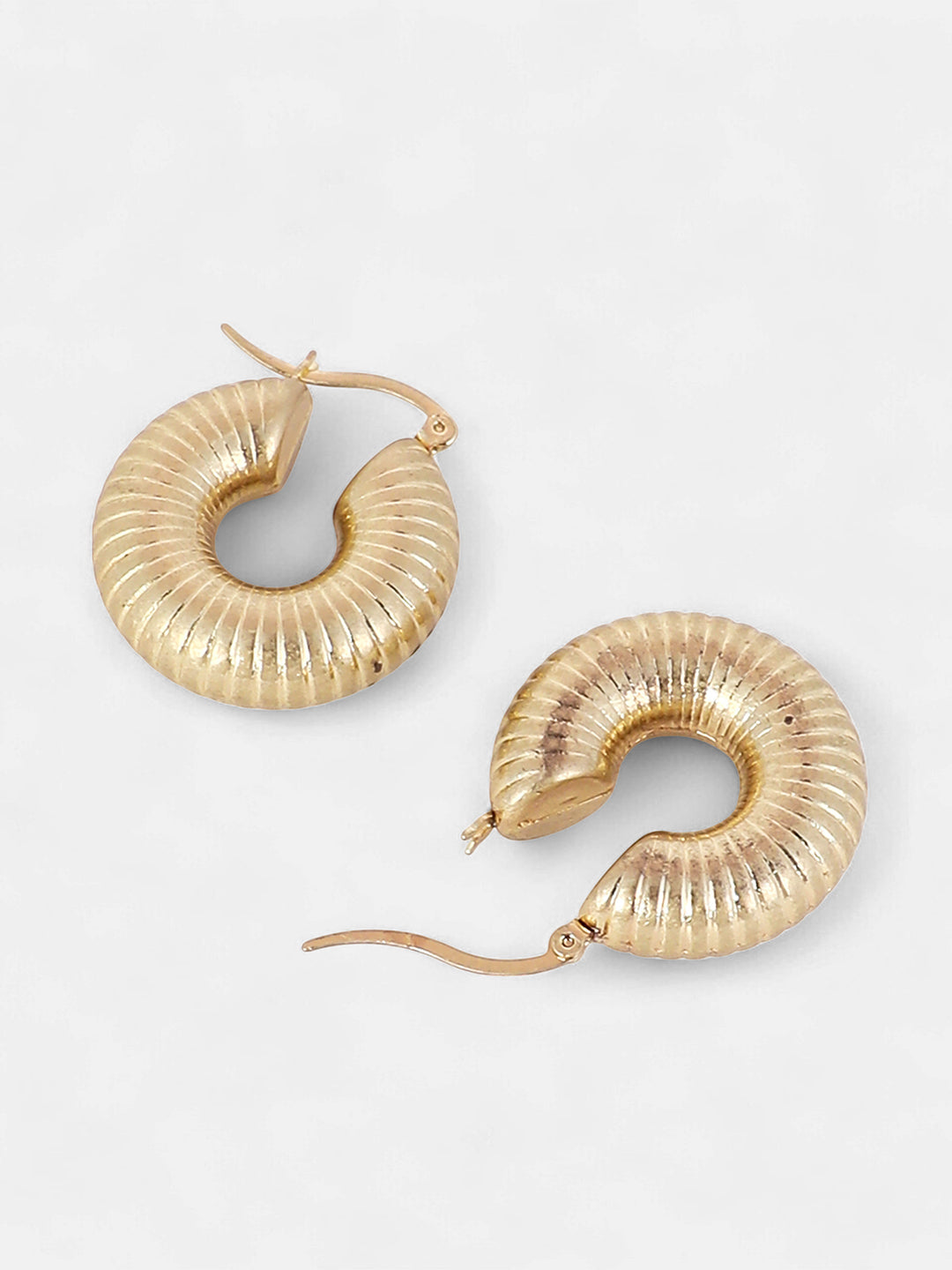 The Snake-Ribbed Hoop Earrings - California Gold