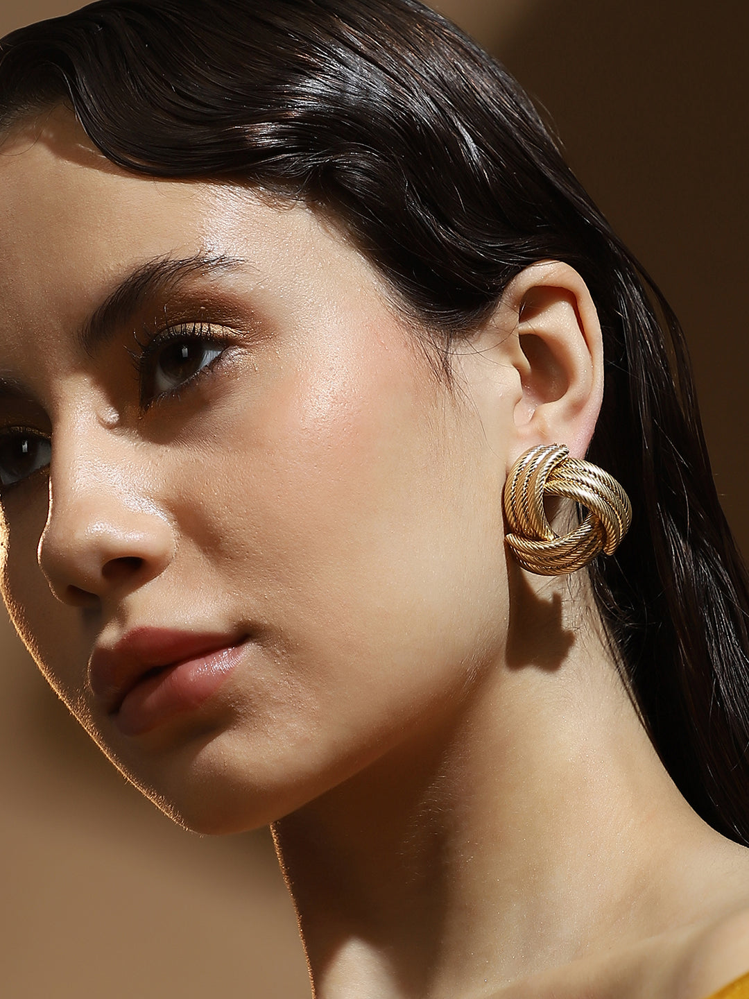 The Medium Ribbed-Intertwine Drop Earrings - California Gold