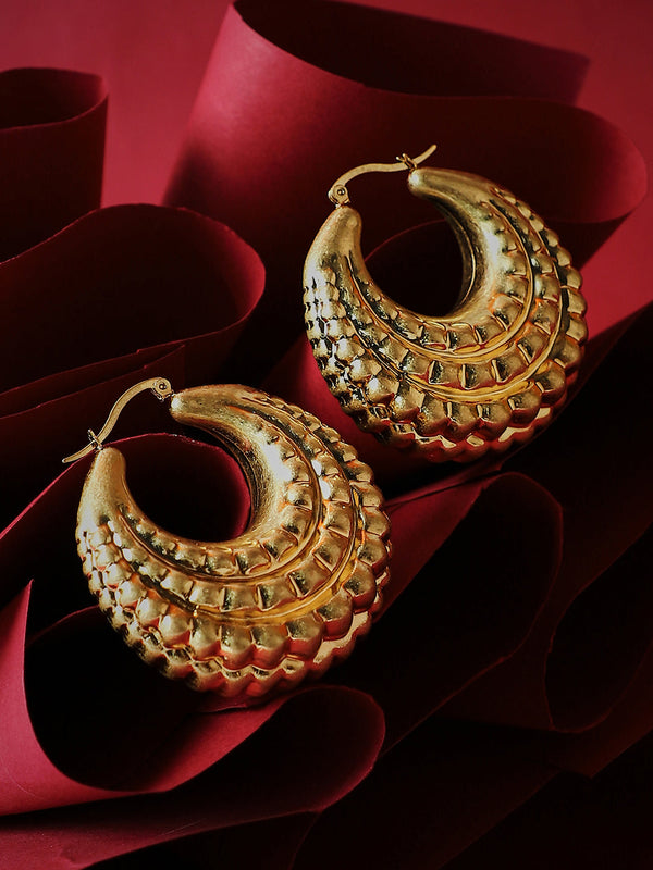 The Chunky-Dotted Hoop Earrings - California Gold