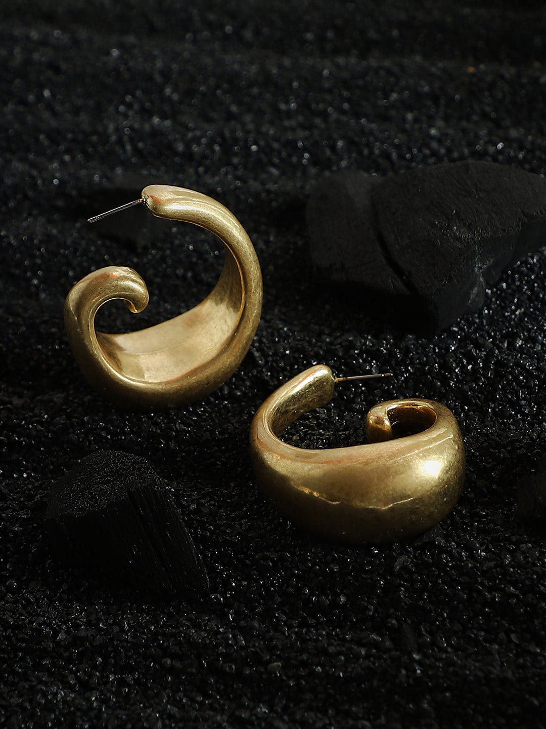 The Swirl Hoop Earrings - California Gold
