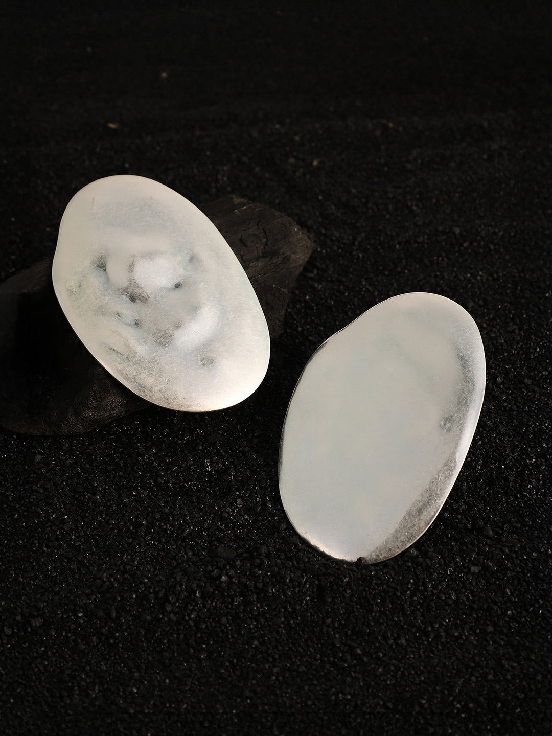 The Dented-Plate Drop Earrings - Metallic Silver