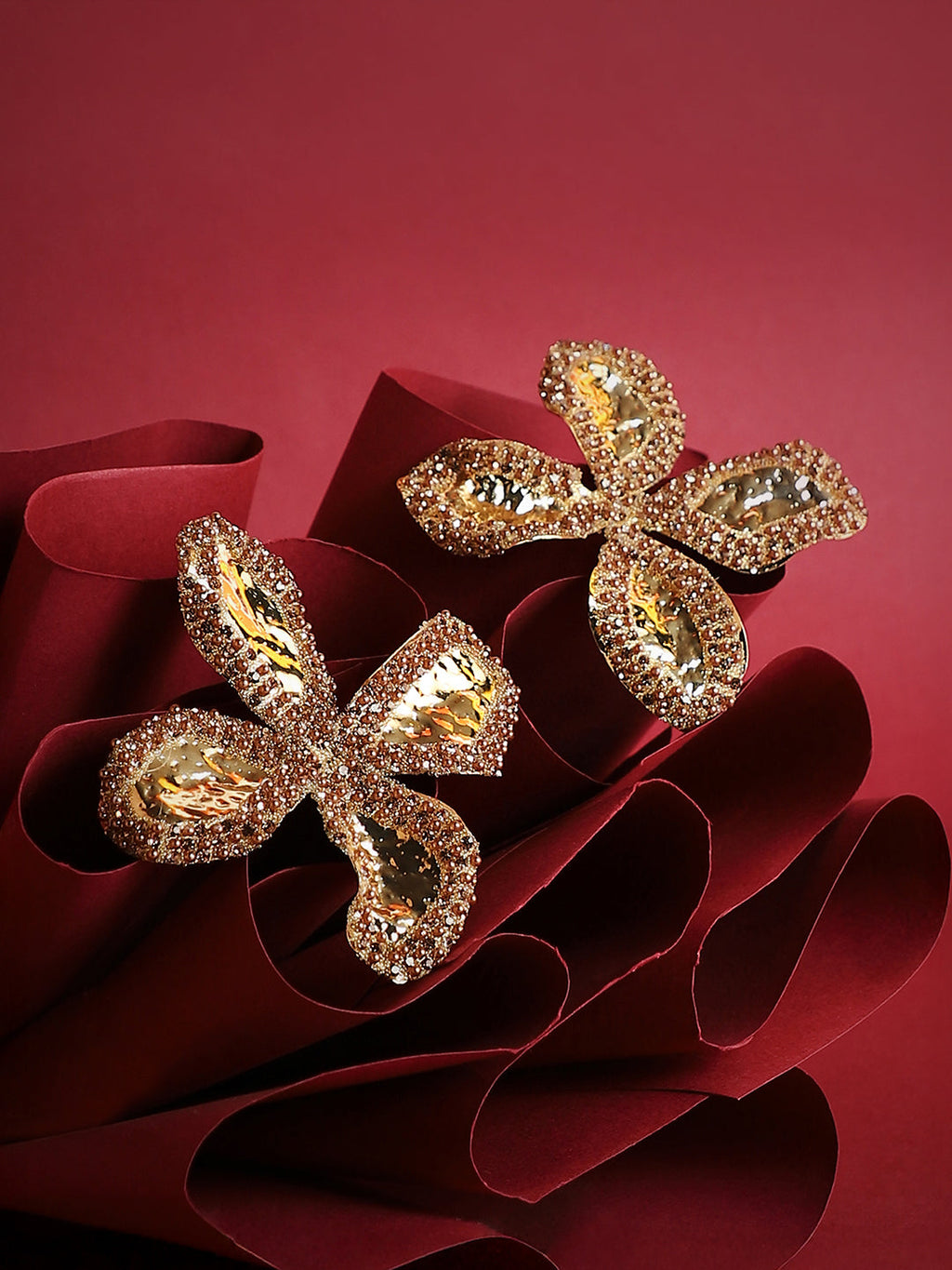 The Oulined-Petalia Statement Earrings - Antique Gold