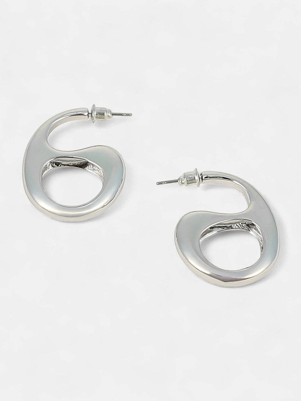 The Mid-Gloss Bolt Hoop Earrings - Chrome Silver