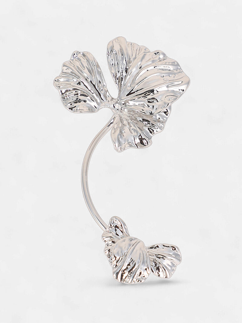 The Withering-Petal Cuff Earrings - Metallic Silver