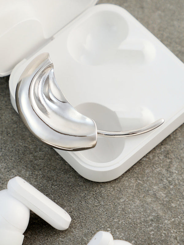 The Metallic-Mold Cuff Earrings - Metallic Silver