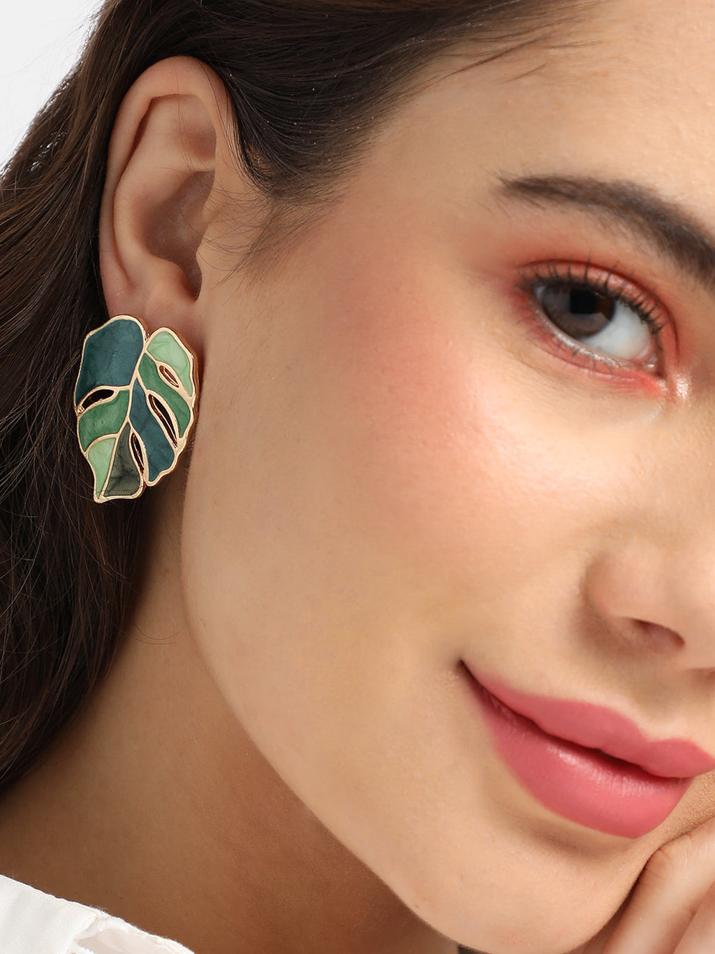 The Ombre-Enamel Leaf Stud Earrings - Forest Green
