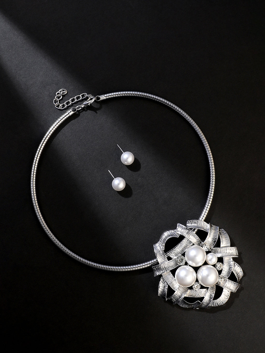 The Pearl Bloom Jewellery Set - Silver