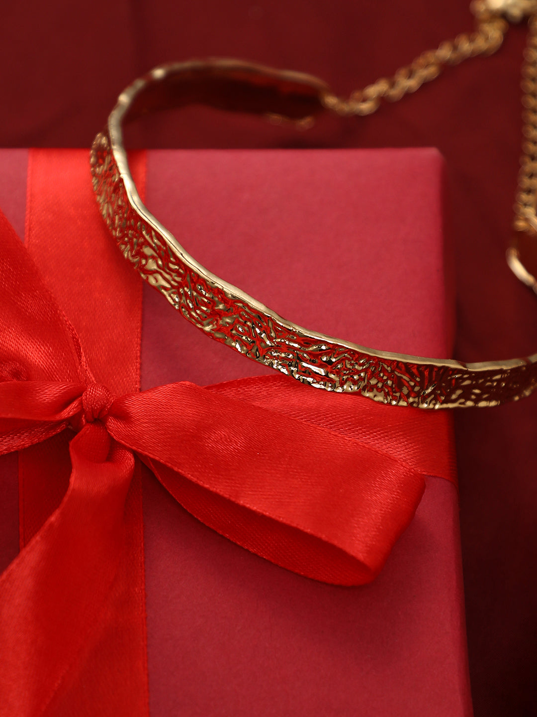 Women's The Hammered Choker Necklace - California Gold