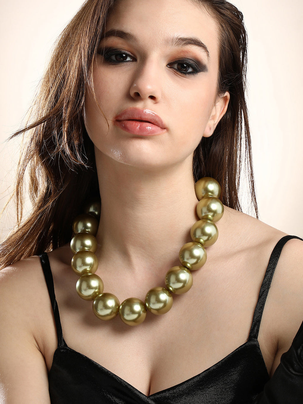 The Majesté Collar Necklace - Light Olive