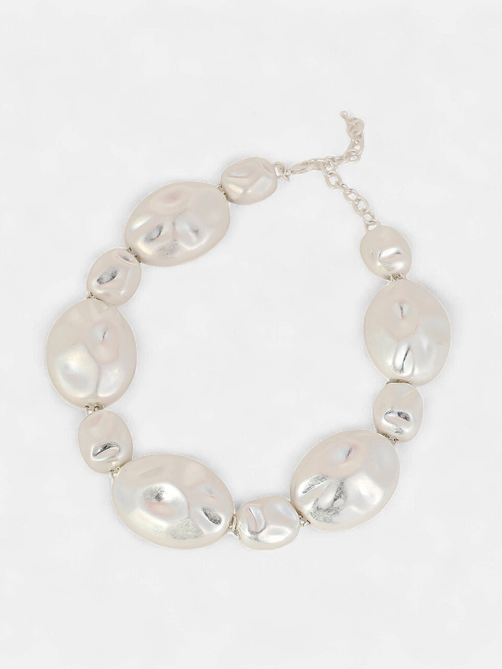 The Dented-Oblong Collar Necklace - Metallic Silver