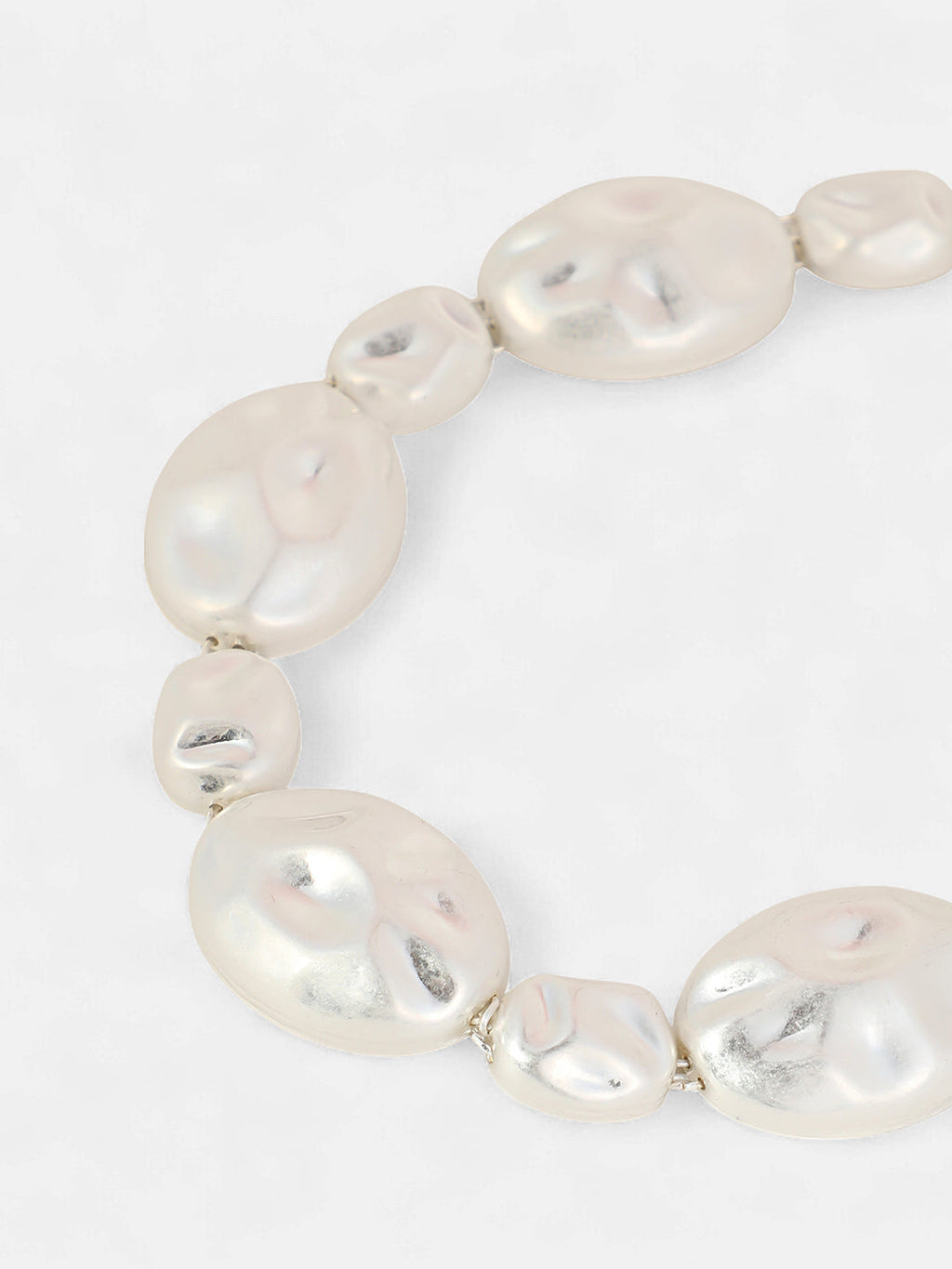 The Dented-Oblong Collar Necklace - Metallic Silver