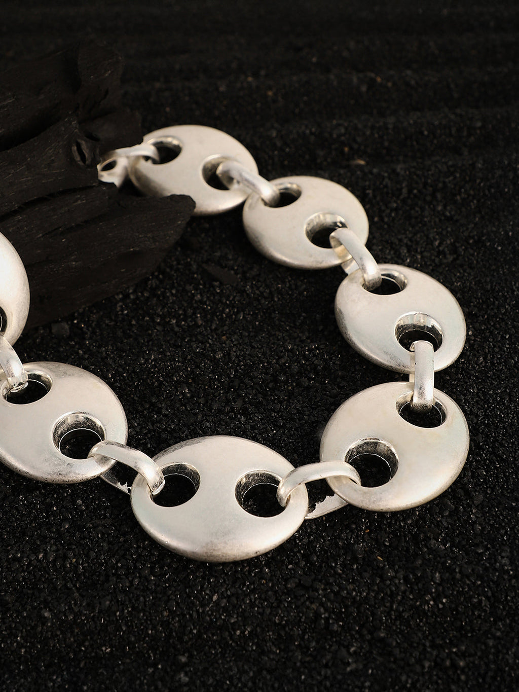 The Bolt Collar Necklace - Metallic Silver