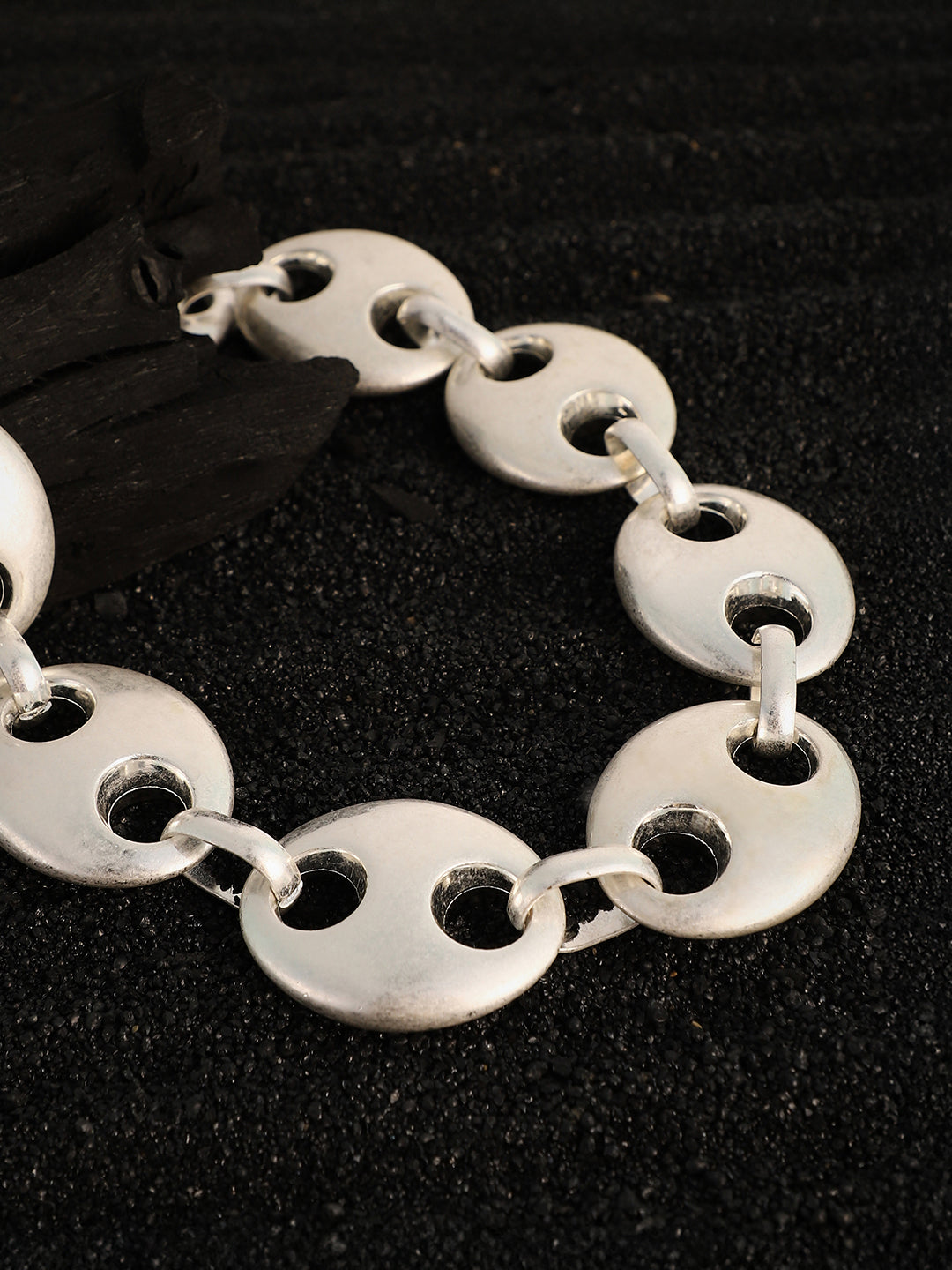 The Bolt Collar Necklace - Metallic Silver