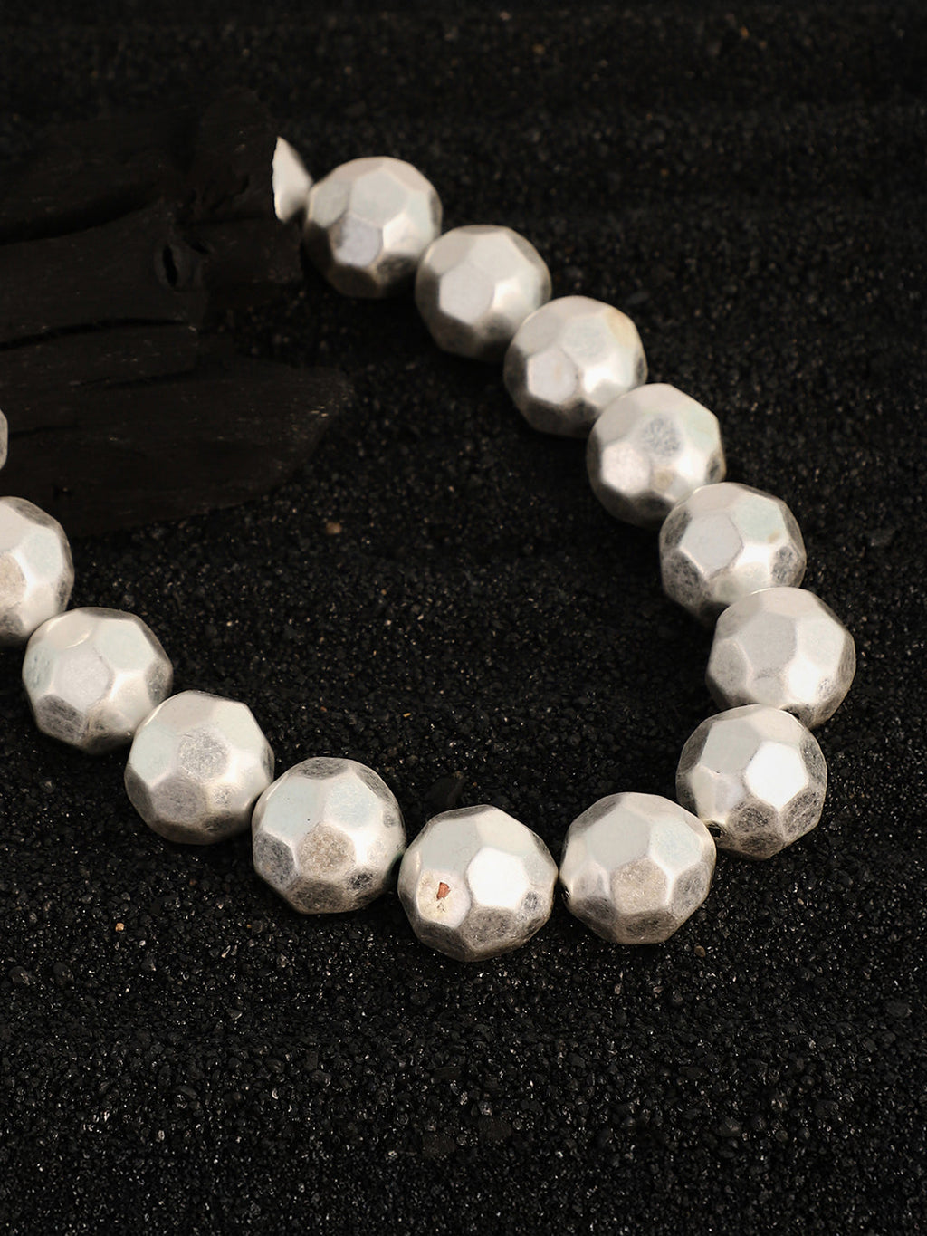 The Hammered Collar Necklace - Metallic Silver