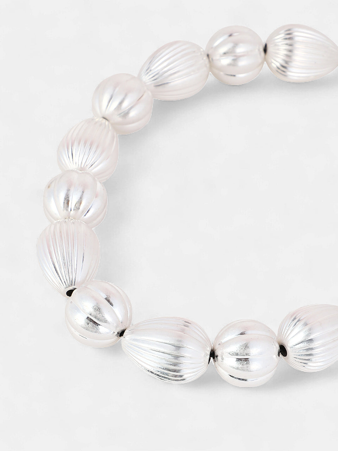 The Ribbed-Ovoid Collar Necklace - Metallic Silver