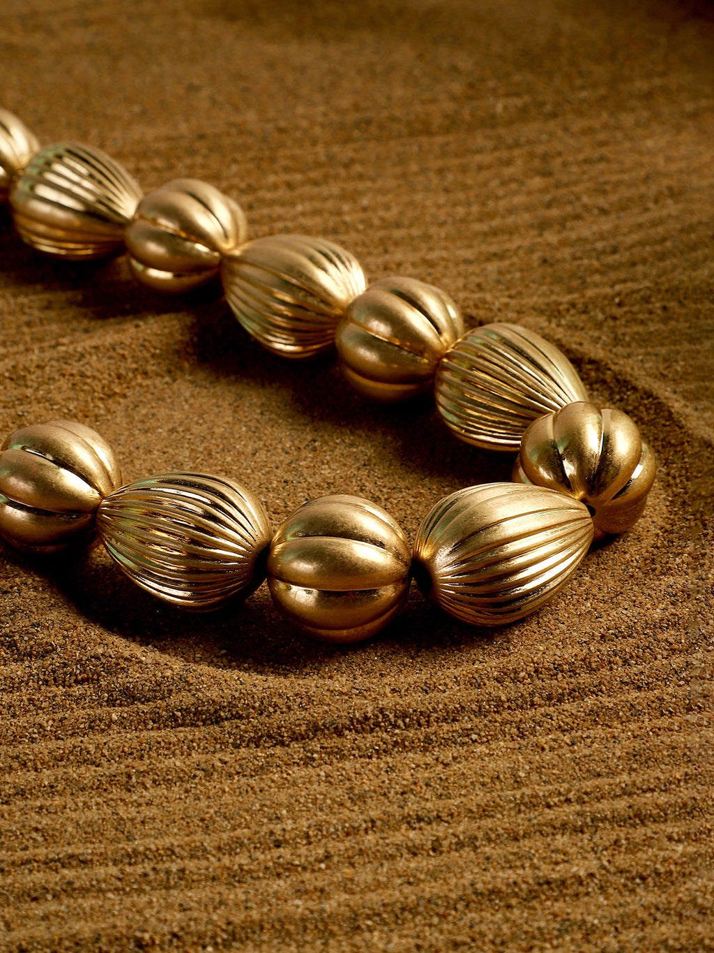 The Ribbed-Ovoid Collar Necklace - California Gold