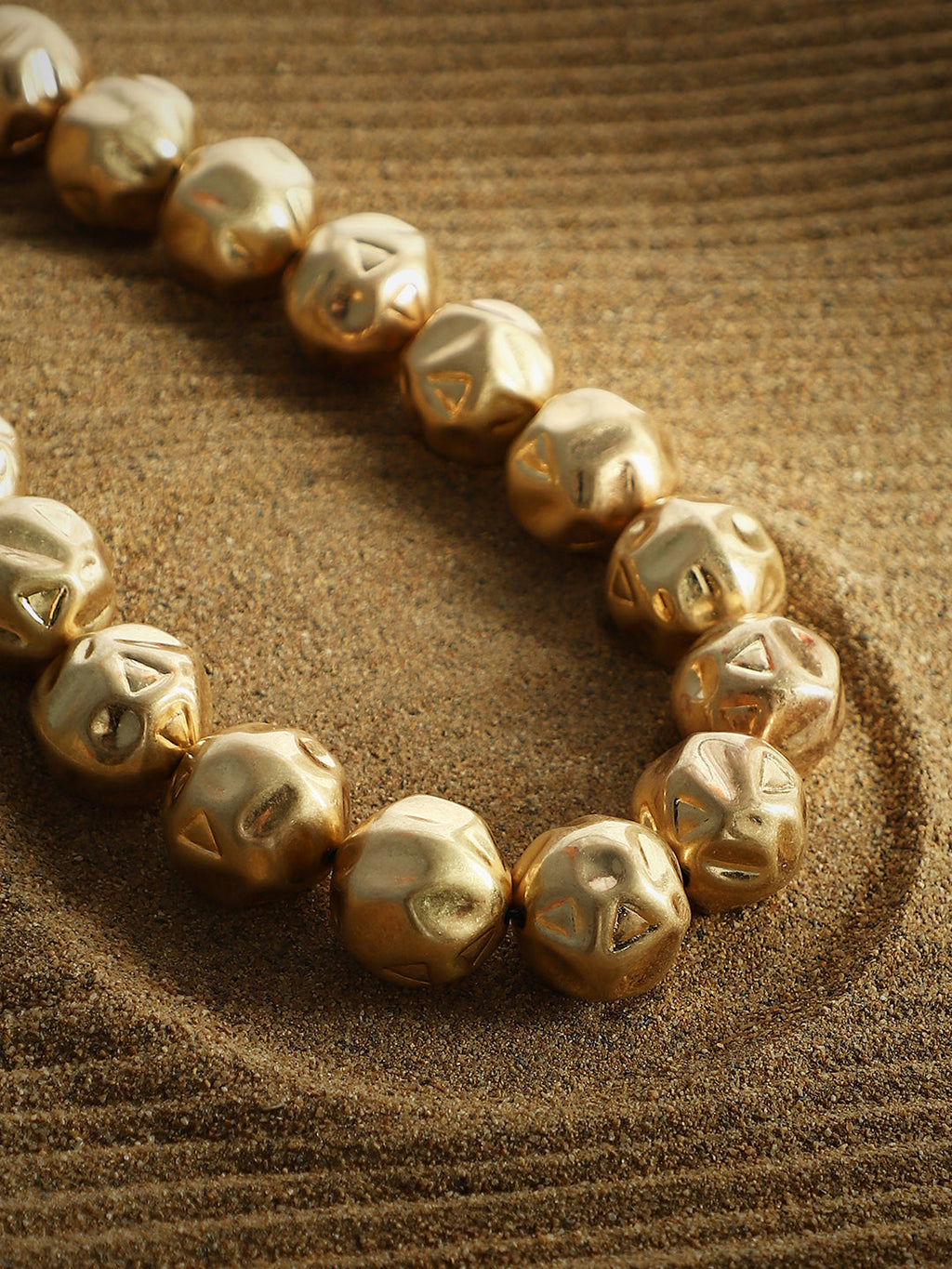 The Dented-Ball Collar Necklace - California Gold