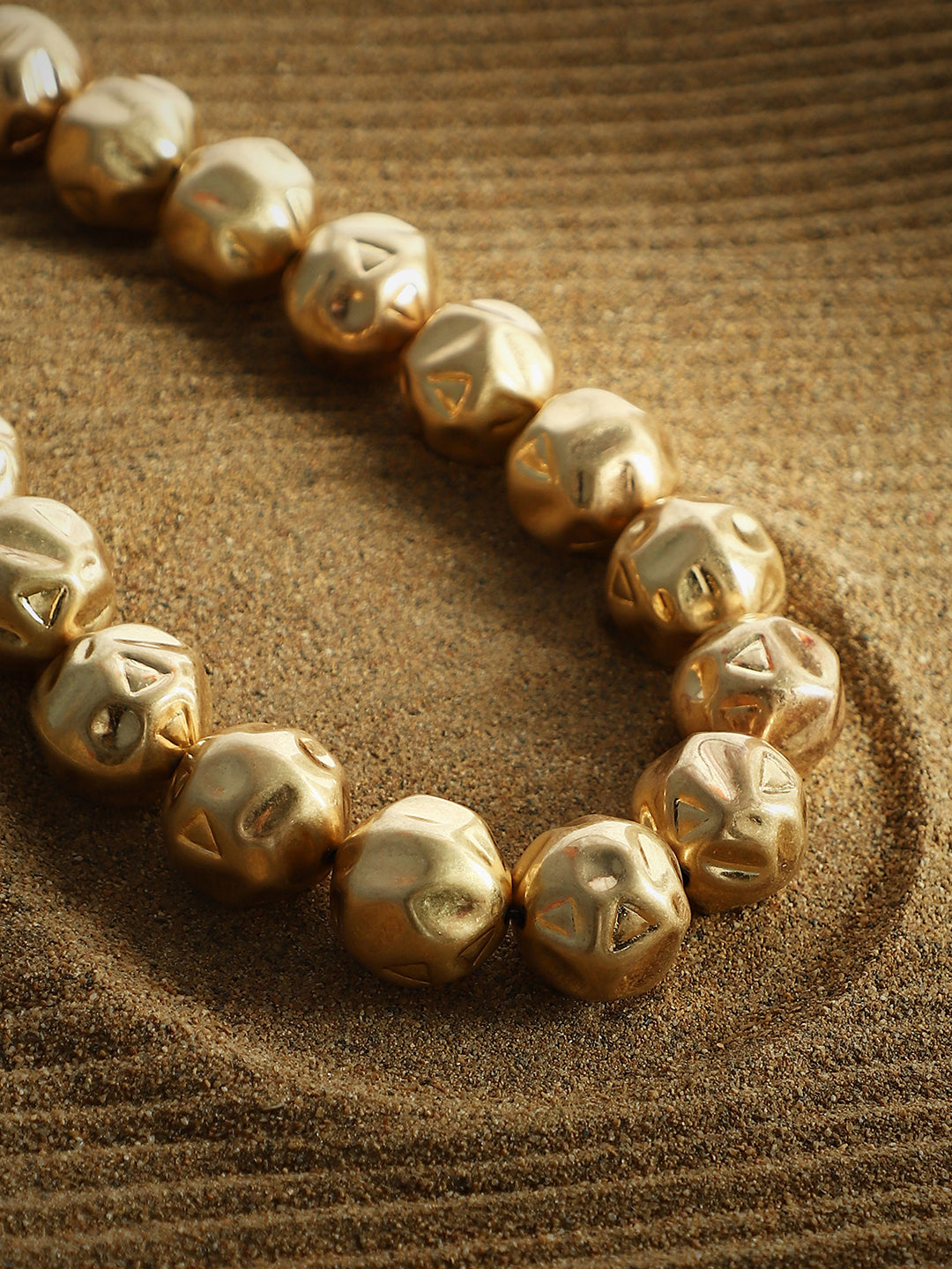 The Dented-Ball Collar Necklace - California Gold