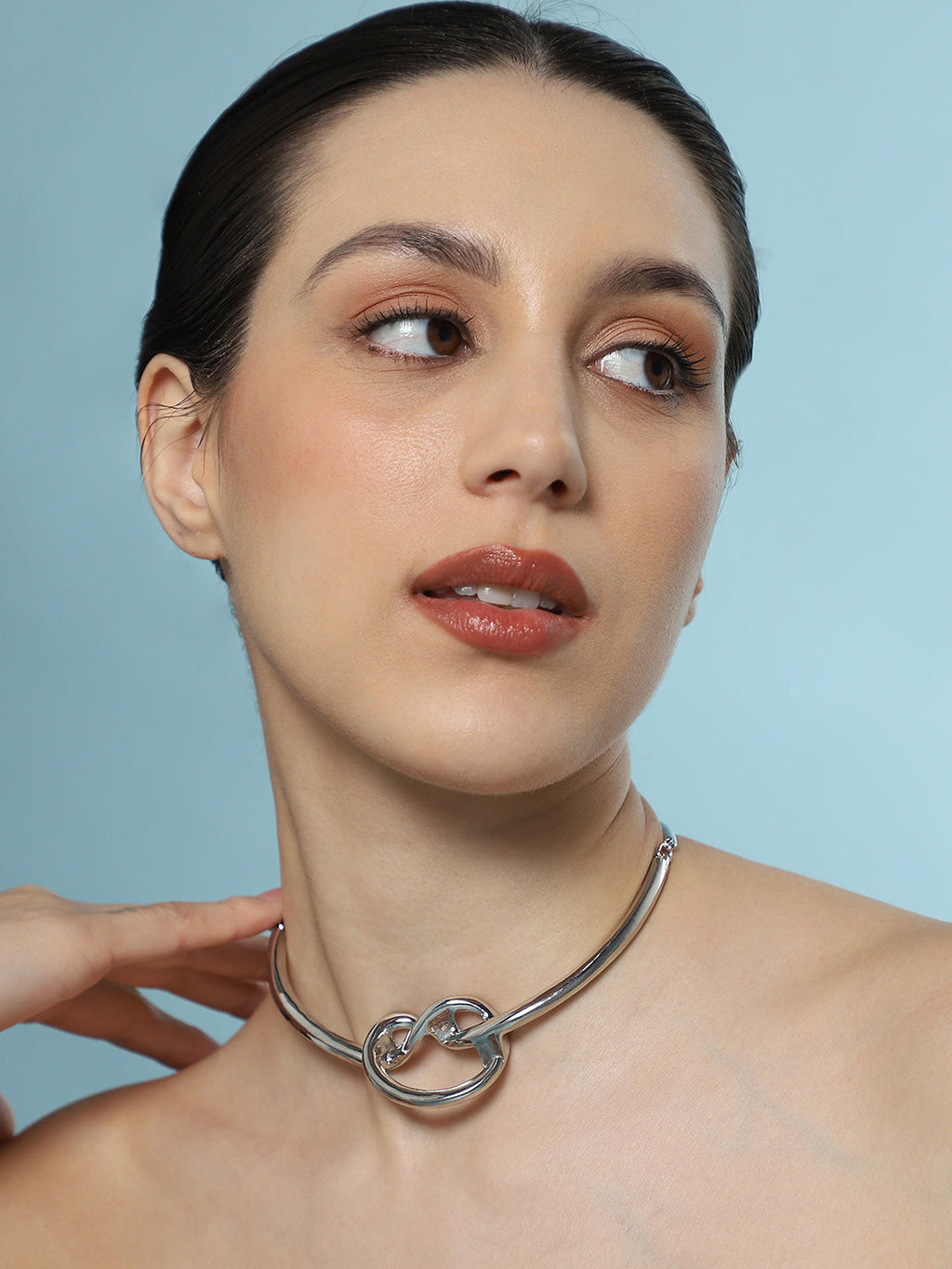 The Nodo Collar Necklace - Metallic Silver