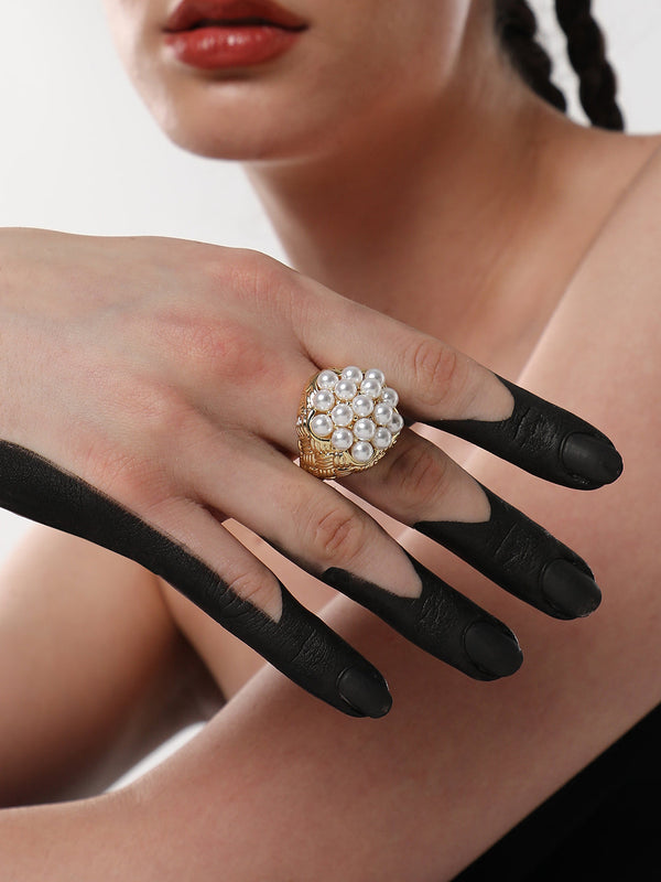 The Elizabethan Statement Ring - Daisy White