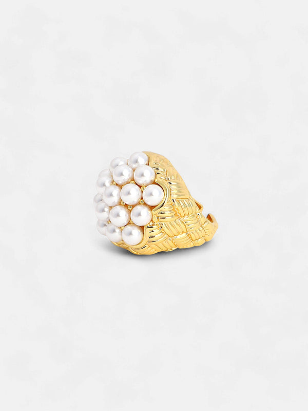 The Elizabethan Statement Ring - Daisy White