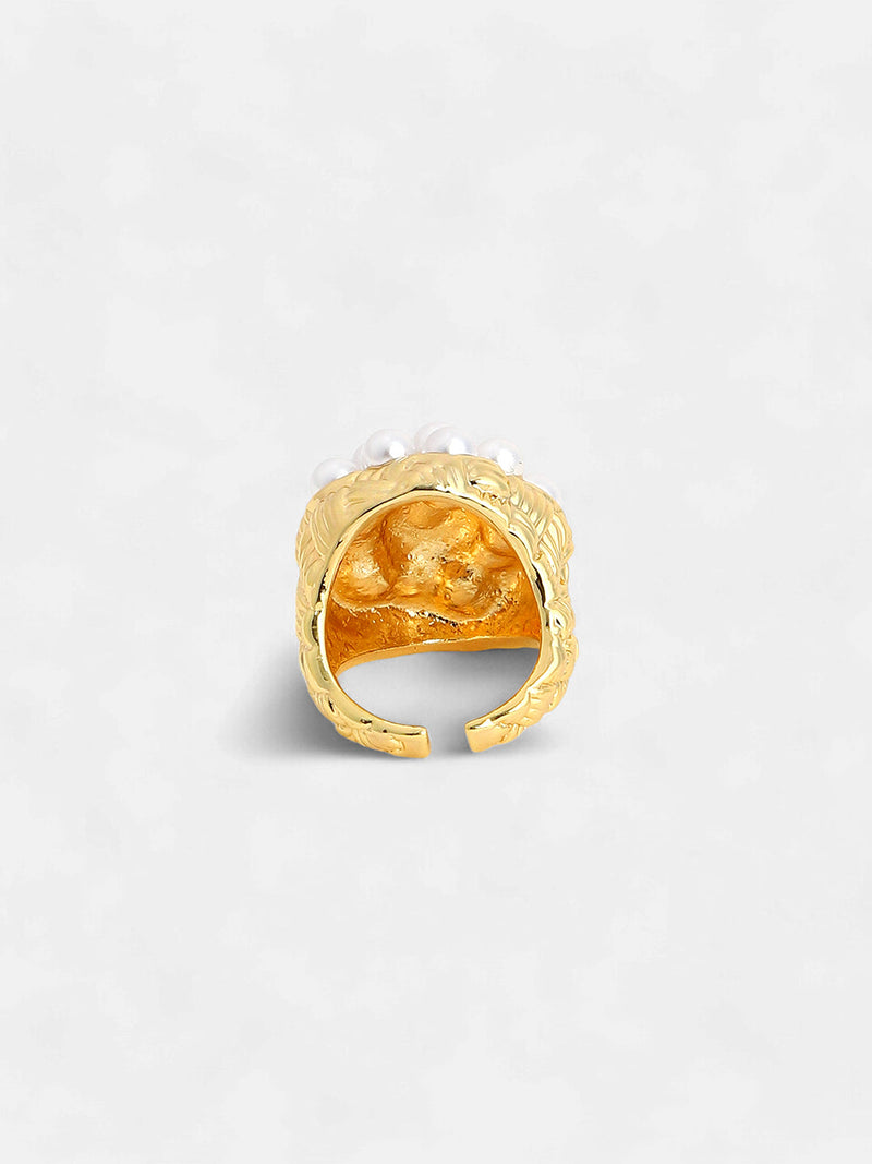 The Elizabethan Statement Ring - Daisy White