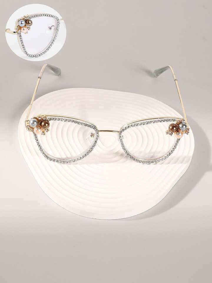 The Fleur Cateye Sunglasses - Transparent