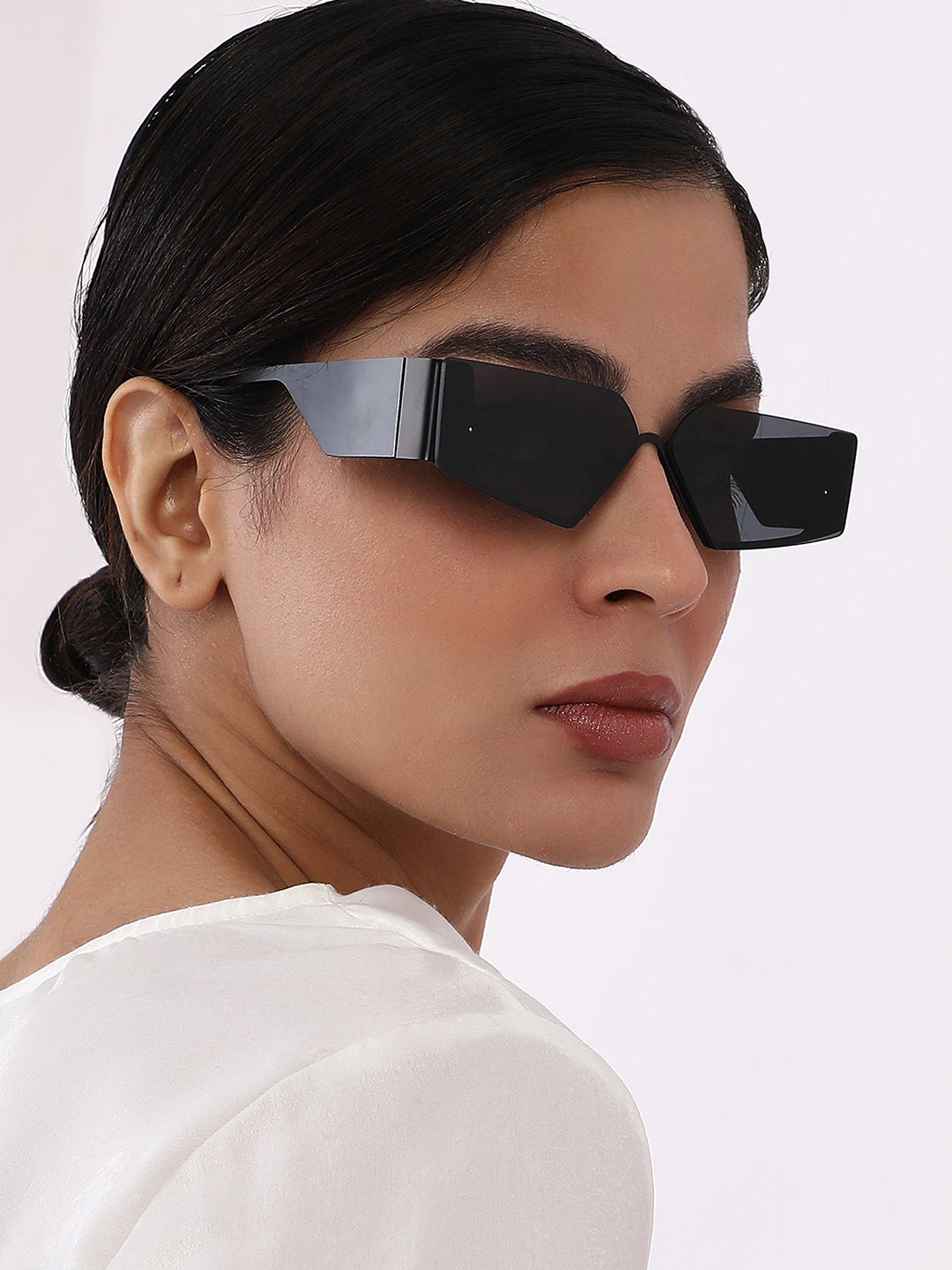 The Electra Shield Sunglass - Onyx Black