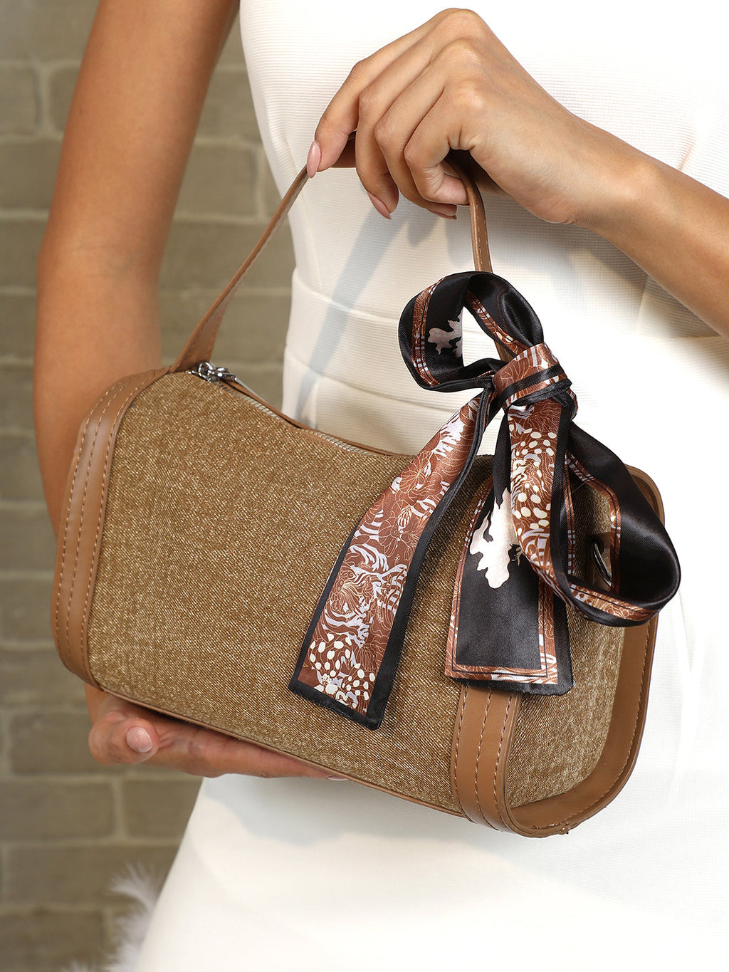 The Denim-Daze Hand Bag - Peanut Brown