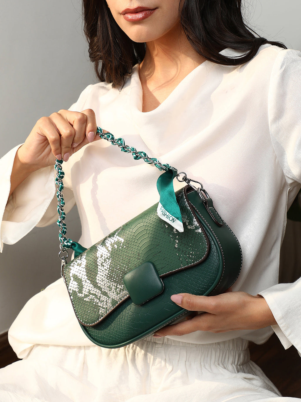 The Coilmark Curve Hand Bag - Jungle Green