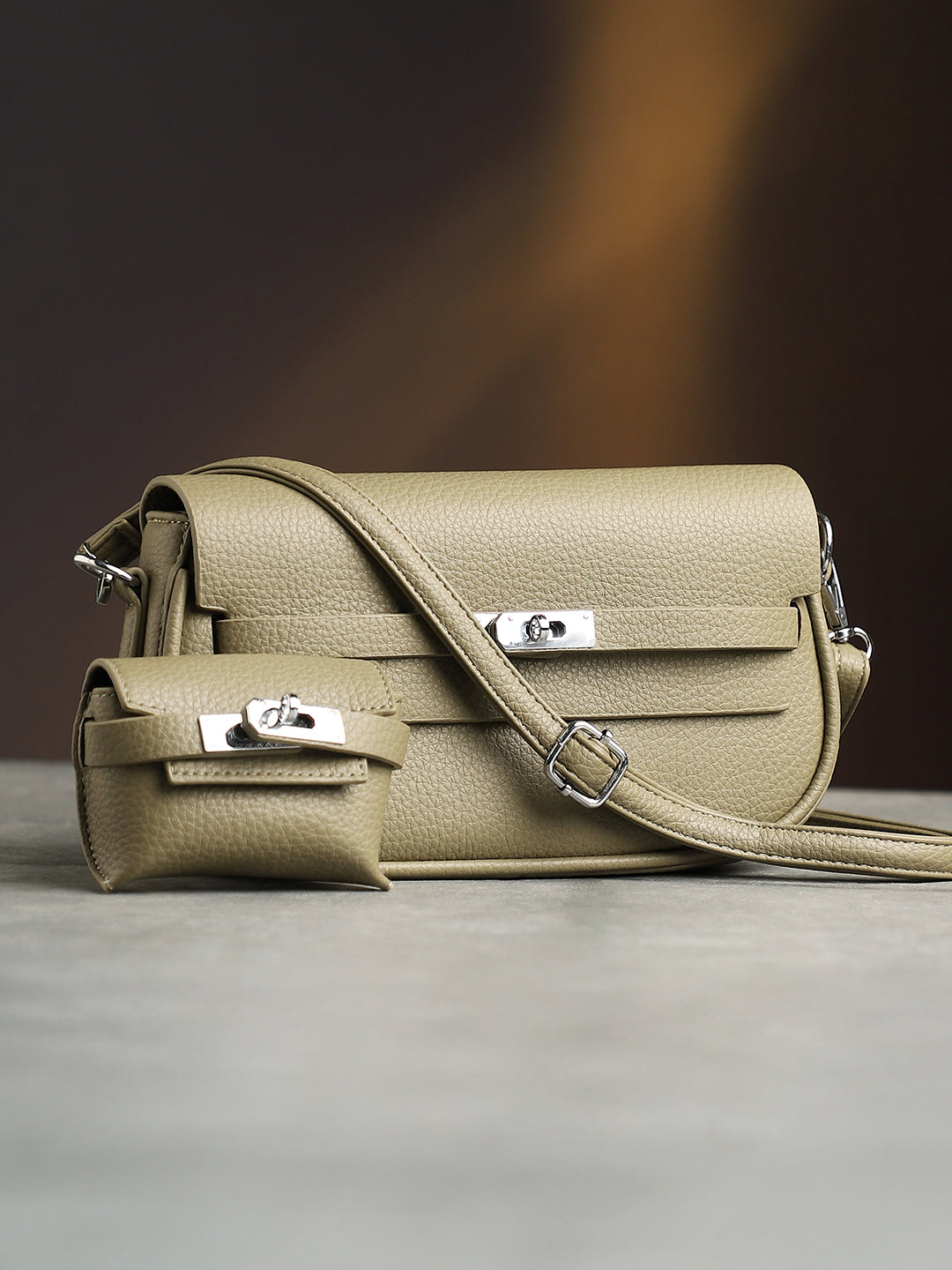 The Overlap-Curve Sling Bag - Olive Green