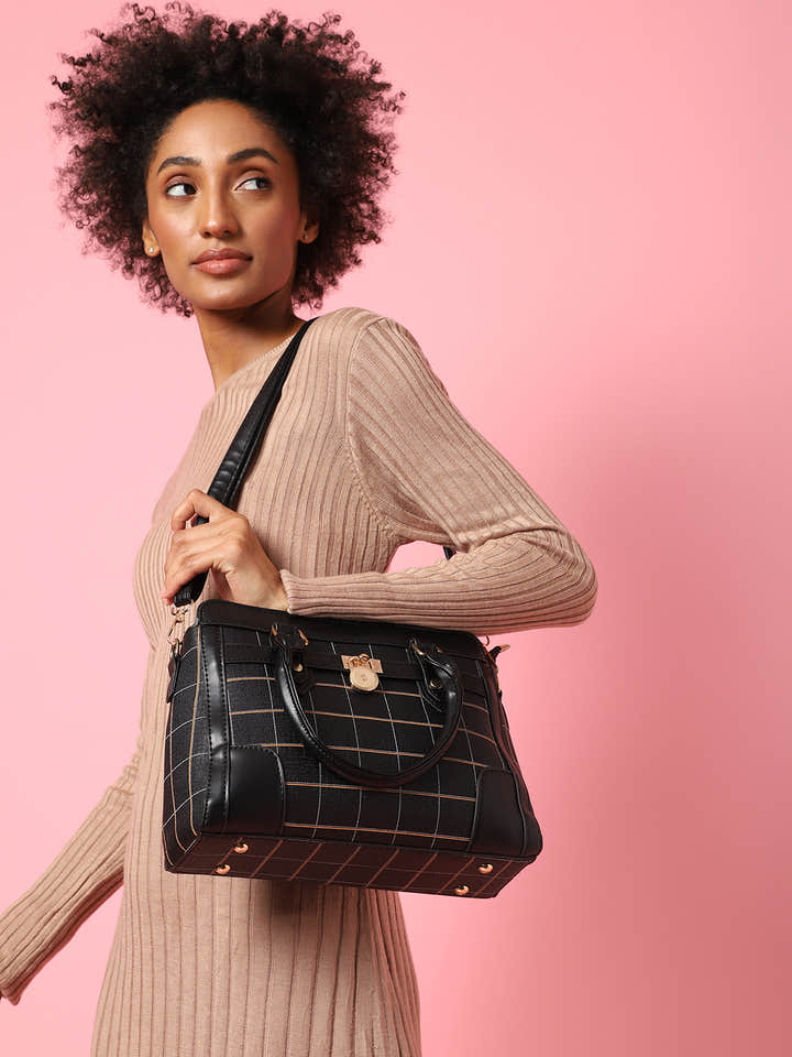 Noir Black Handbag With Pouch