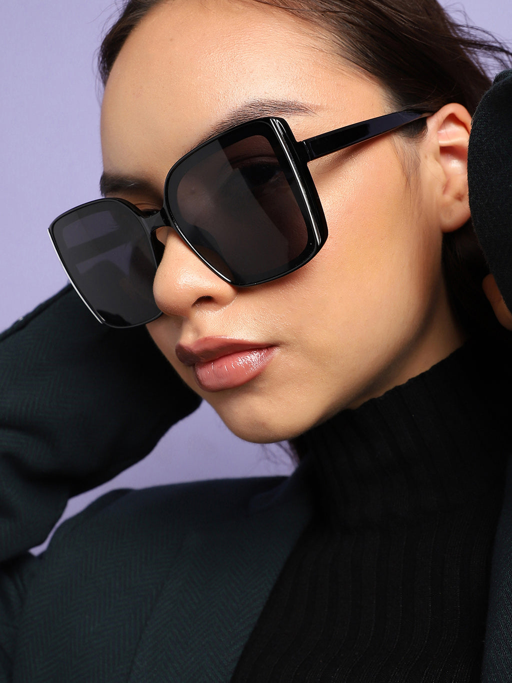 Tinted Lens Black Frame Oversized Sunglass