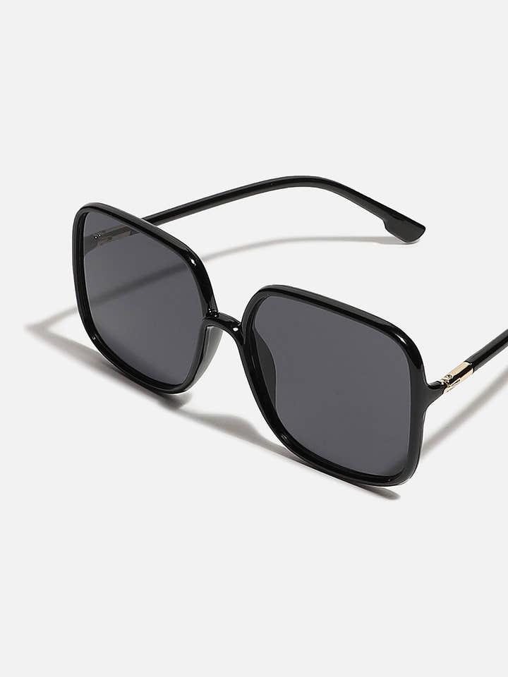 BLACK RECTANGULAR SUNGLASS