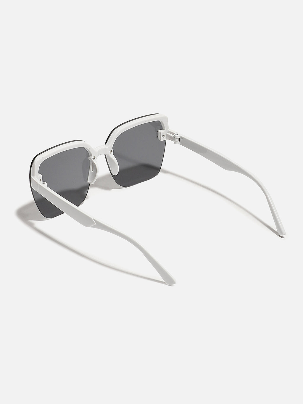 WOMEN TINTED LENS BLACK & WHITE FRAME OVERSIZED SUNGLASS