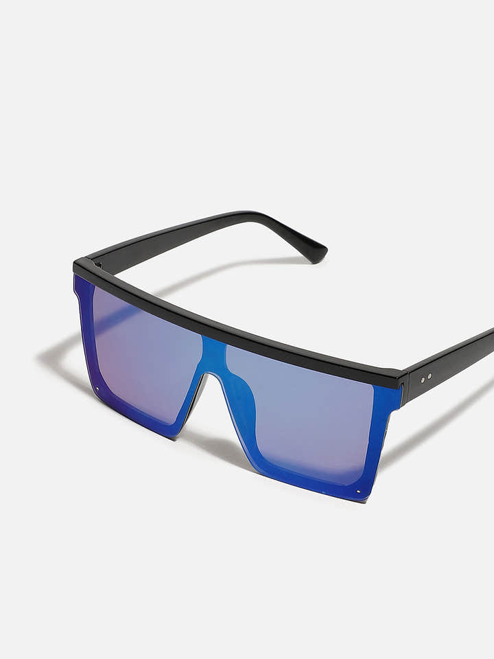 WOMEN TINTED LENS BLACK FRAME OVERSIZED SUNGLASS