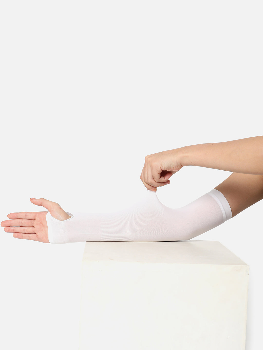 White Solid Detachable Arm Sleeves